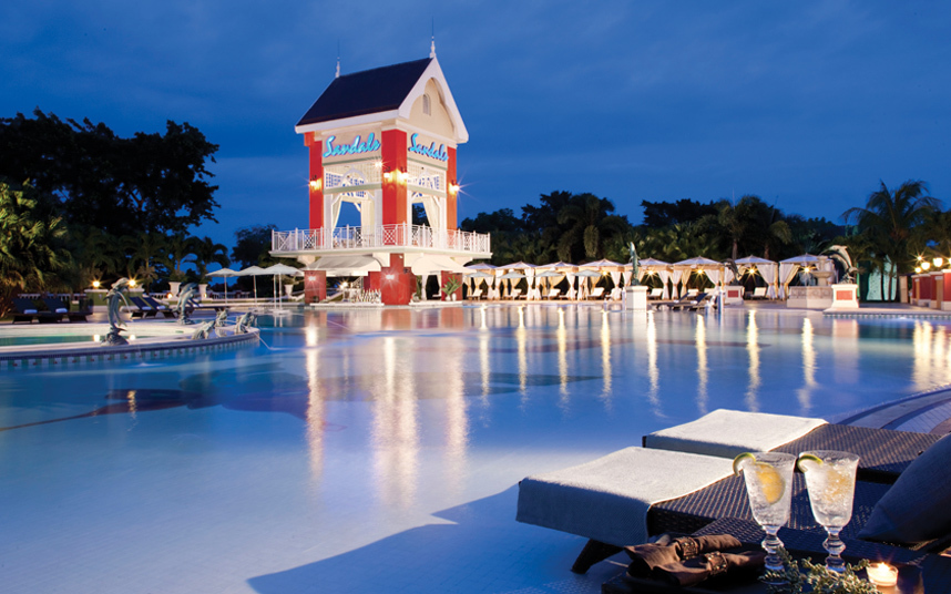 Ăn - Chơi - Khách sạn tuyệt đẹp với 105 hồ bơi (Hình 9).