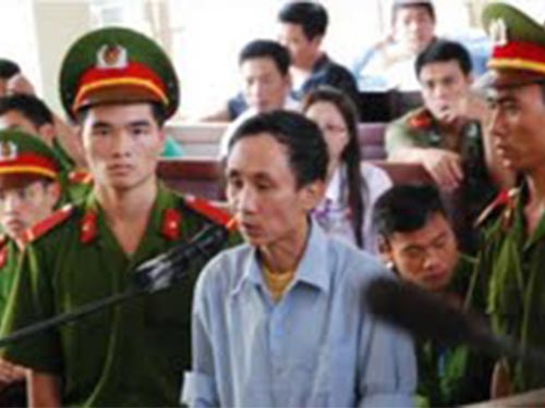 Pháp luật - Nguyên TBT Lê Khả Phiêu đề nghị điều tra lại vụ phạm nhân đã bị tuyên tử hình