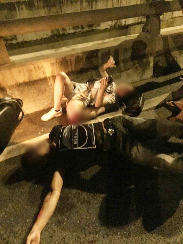 Tin trong nước - Hà Nội: Cô gái trẻ bị gãy gập chân vẫn bình tĩnh nằm bấm điện thoại sau va chạm giao thông (Hình 2).