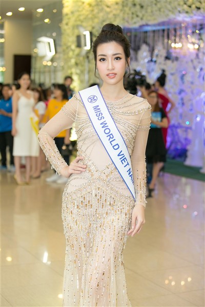 Tin tức - Đỗ Mỹ Linh đặt mục tiêu Top 5 Miss World, Nam Em nhiệt tình ủng hộ