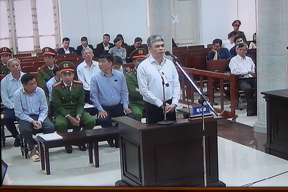 Tin tức - Lời khai của bị cáo Đinh La Thăng, Nguyễn Xuân Sơn tại tòa
