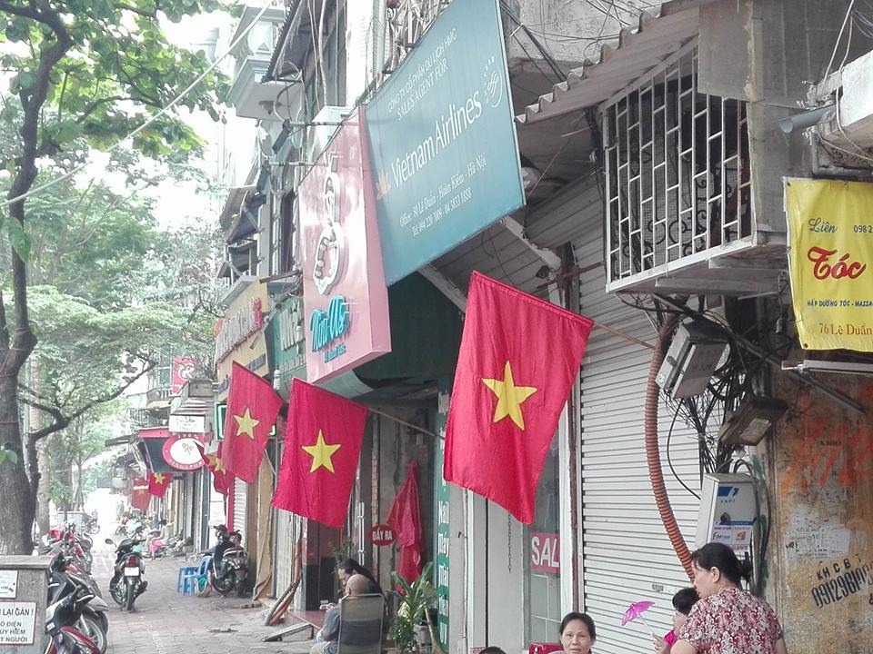 Tin tức - Hà Nội rực rỡ cờ hoa mừng ngày thống nhất đất nước (Hình 8).