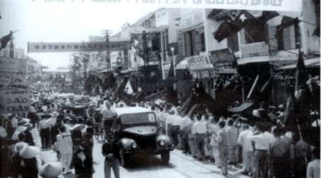 Kỉ niệm 59 năm ngày Giải phóng Thủ đô: Hà Nội xưa và nay