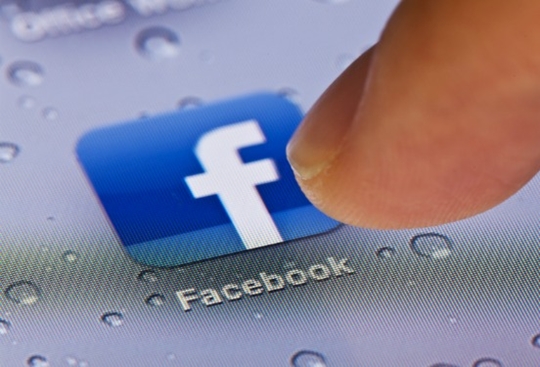 10 điều không nên chia sẻ trên mạng xã hội Facebook