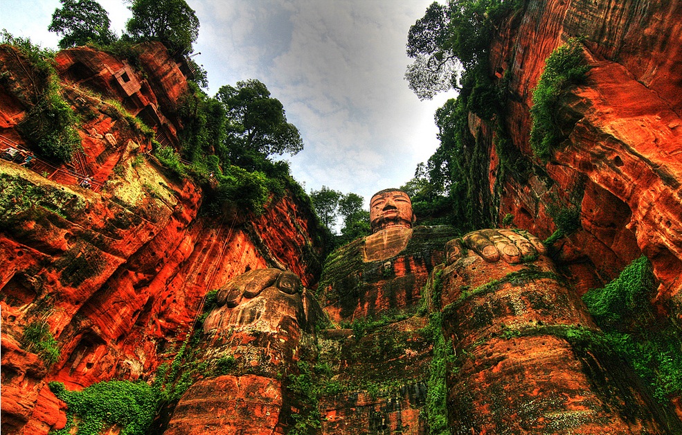 Chiêm ngưỡng tượng Phật bằng đá lớn nhất thế giới 