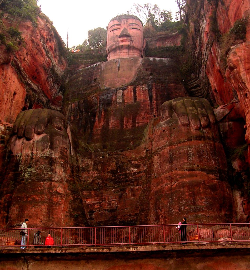 Chiêm ngưỡng tượng Phật bằng đá lớn nhất thế giới -9