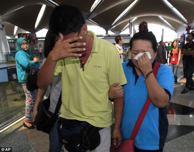 Tin thế giới - Hình ảnh ban đầu về vụ máy bay Malaysia 'mất tích'