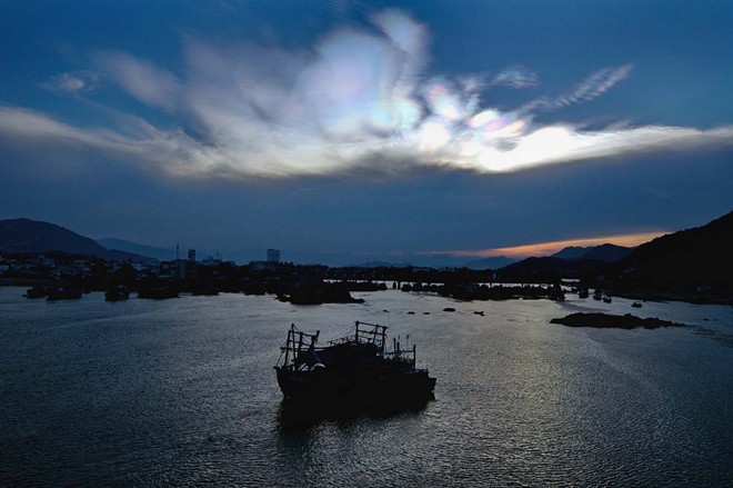  - Đám mây lạ trên bầu trời Khánh Hòa (Hình 3).