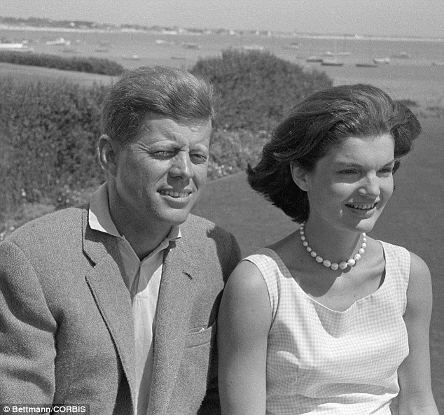  - Bật mí “thiên tình sử” của cựu Đệ nhất phu nhân Jackie Kennedy (Hình 3).