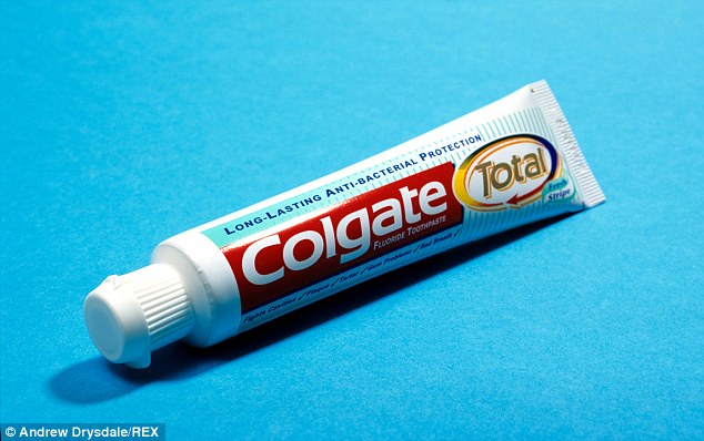 Sức khoẻ - Làm đẹp - Kem đánh răng Colgate bị nghi chứa chất gây ung thư
