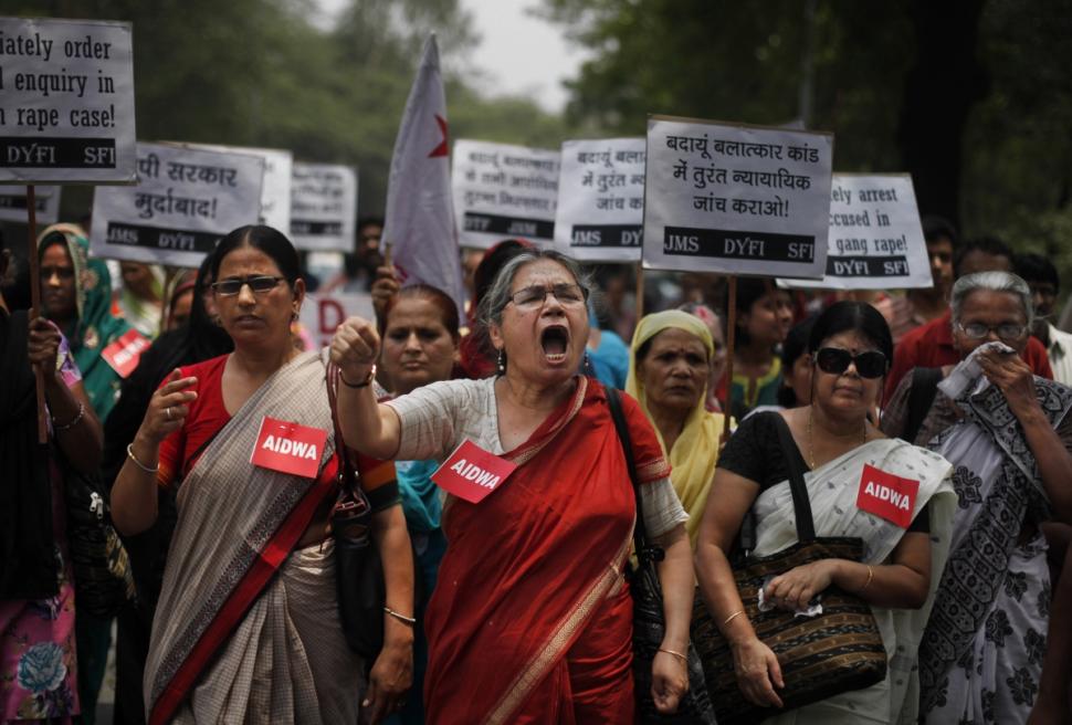  - Ấn Độ: Thiếu nữ bị cưỡng hiếp, sát hại vì… cứu cha