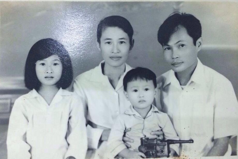 Chuyện làng sao - Những bức ảnh hiếm về cố nhà văn Nguyễn Quang Sáng khi còn trẻ