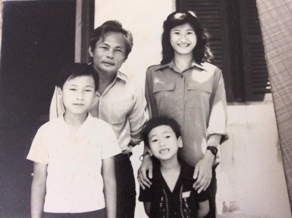 Chuyện làng sao - Những bức ảnh hiếm về cố nhà văn Nguyễn Quang Sáng khi còn trẻ (Hình 4).