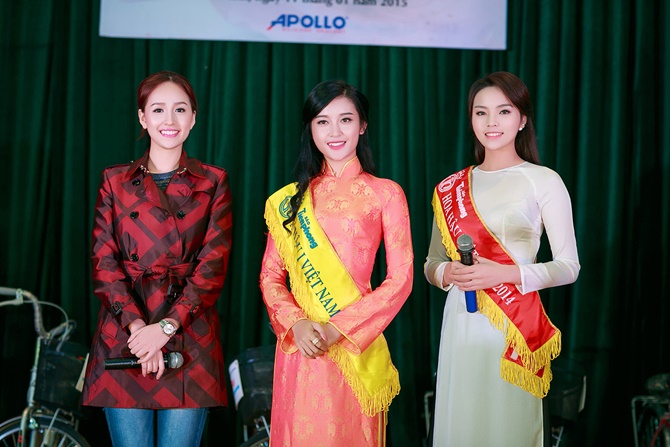 Chuyện làng sao - Hoa hậu Kỳ Duyên, Mai Phương Thúy cùng dàn người đẹp đi từ thiện (Hình 4).