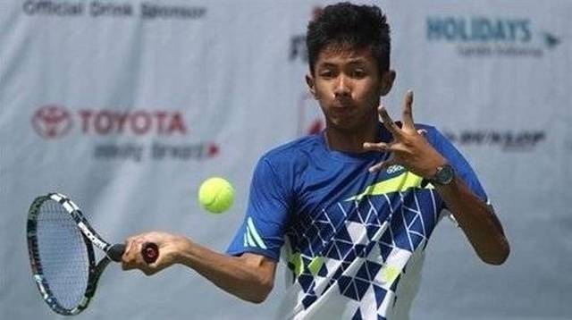 Sốc: Tay vợt tài năng người Indonesia đột tử trên sân