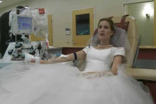Đời sống - Kỳ lạ cặp cô dâu chú rể yêu cầu khách hiến máu thay quà cưới