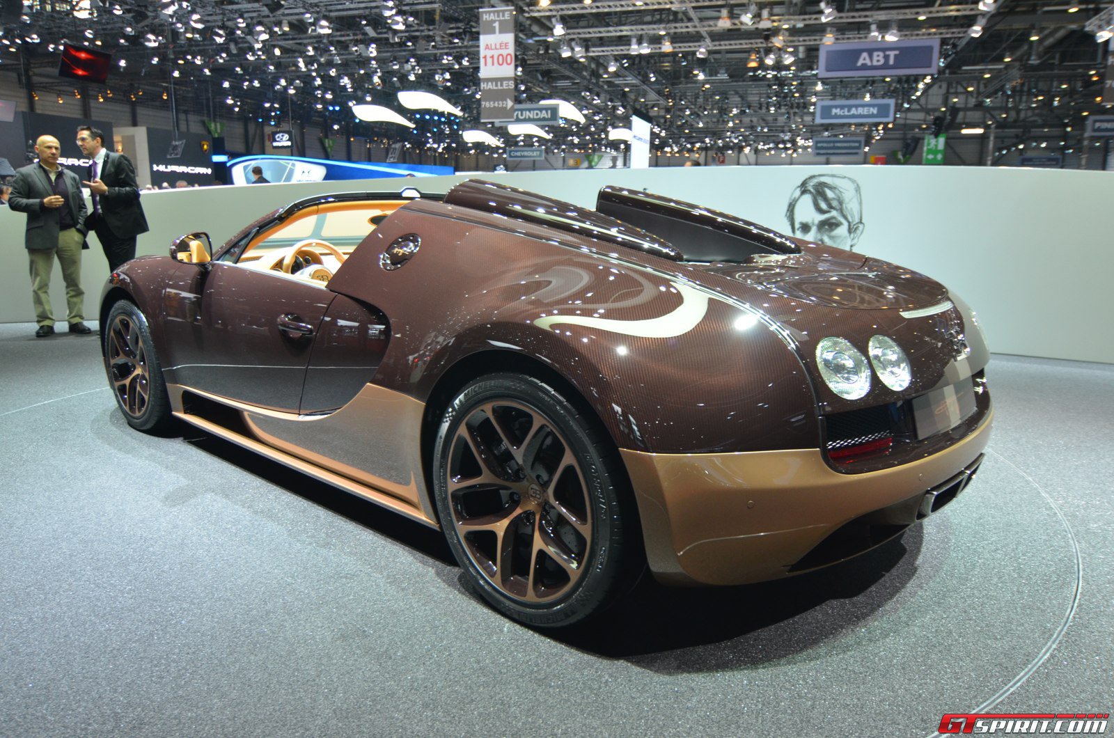 Tin tức - Hé lộ siêu xe “huyền thoại” sắp ra mắt của Bugatti (Hình 2).