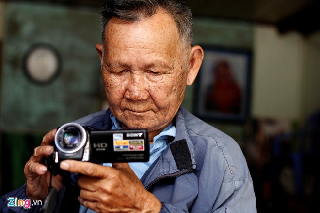  - Cụ ông 85 tuổi ở Sài Gòn phượt bằng xe máy khắp 3 miền (Hình 9).