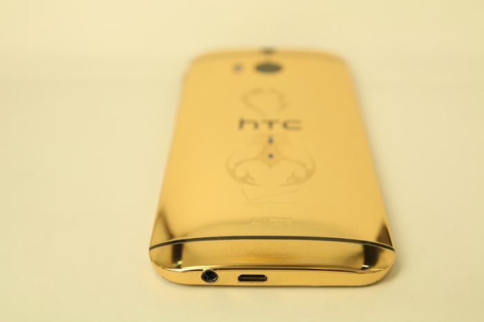Sản phẩm số - HTC One M8 “lột xác” với sắc vàng 24K sáng loáng như gương (Hình 9).