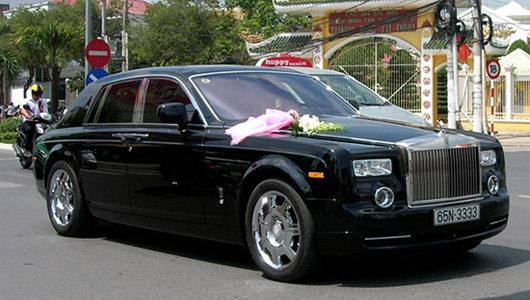 Bí quyết làm giàu - “Điểm mặt” 4 nữ đại gia Việt đi Rolls–Royce biển “khủng” (Hình 6).