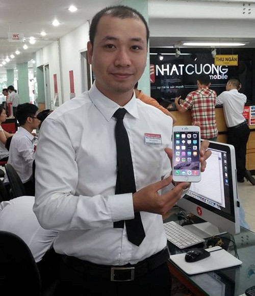 Sản phẩm số - iPhone 6 Plus bất ngờ xuất hiện tại Hà Nội