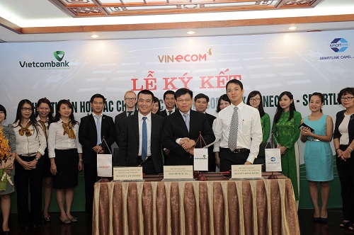 Vietcombank ký thỏa thuận hợp tác chiến lược với Smartlink và Vin