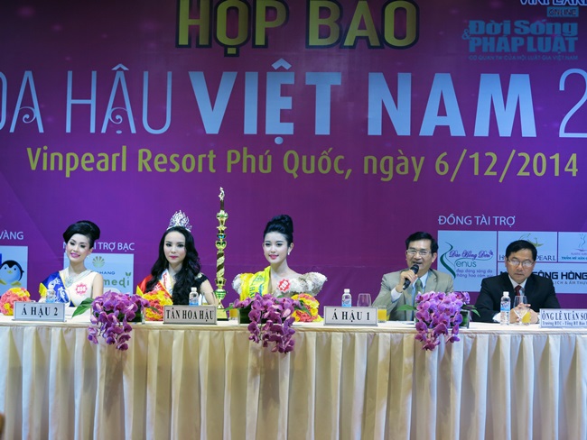  - Bố mẹ Hoa hậu Việt Nam 2014 hâm mộ MC Kỳ Duyên nên đặt tên con (Hình 2).
