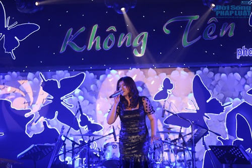  - Nghệ sỹ Hoàng Lan nhận được 300 triệu đồng sau đêm nhạc từ thiện (Hình 4).