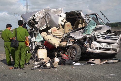 Nổi đau trong vụ tai nạn thảm khốc trên đường cao tốc 