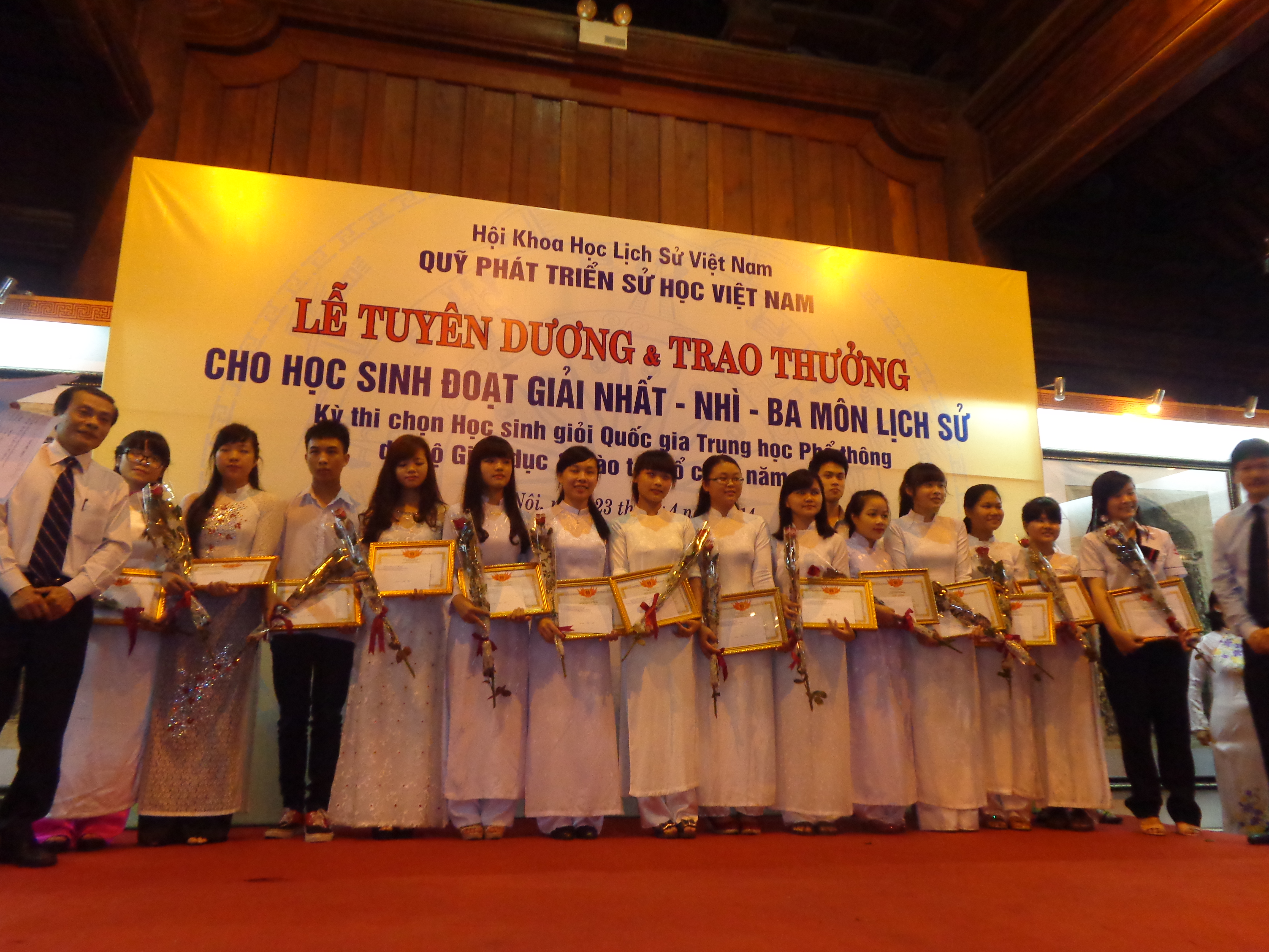 Chuyện học đường - Lần đầu tiên Hà Nội có HS đạt giải nhất quốc gia môn Lịch sử (Hình 2).
