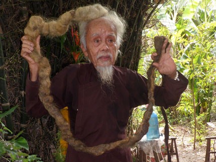 Người có mái tóc dài nhất Việt Nam qua đời