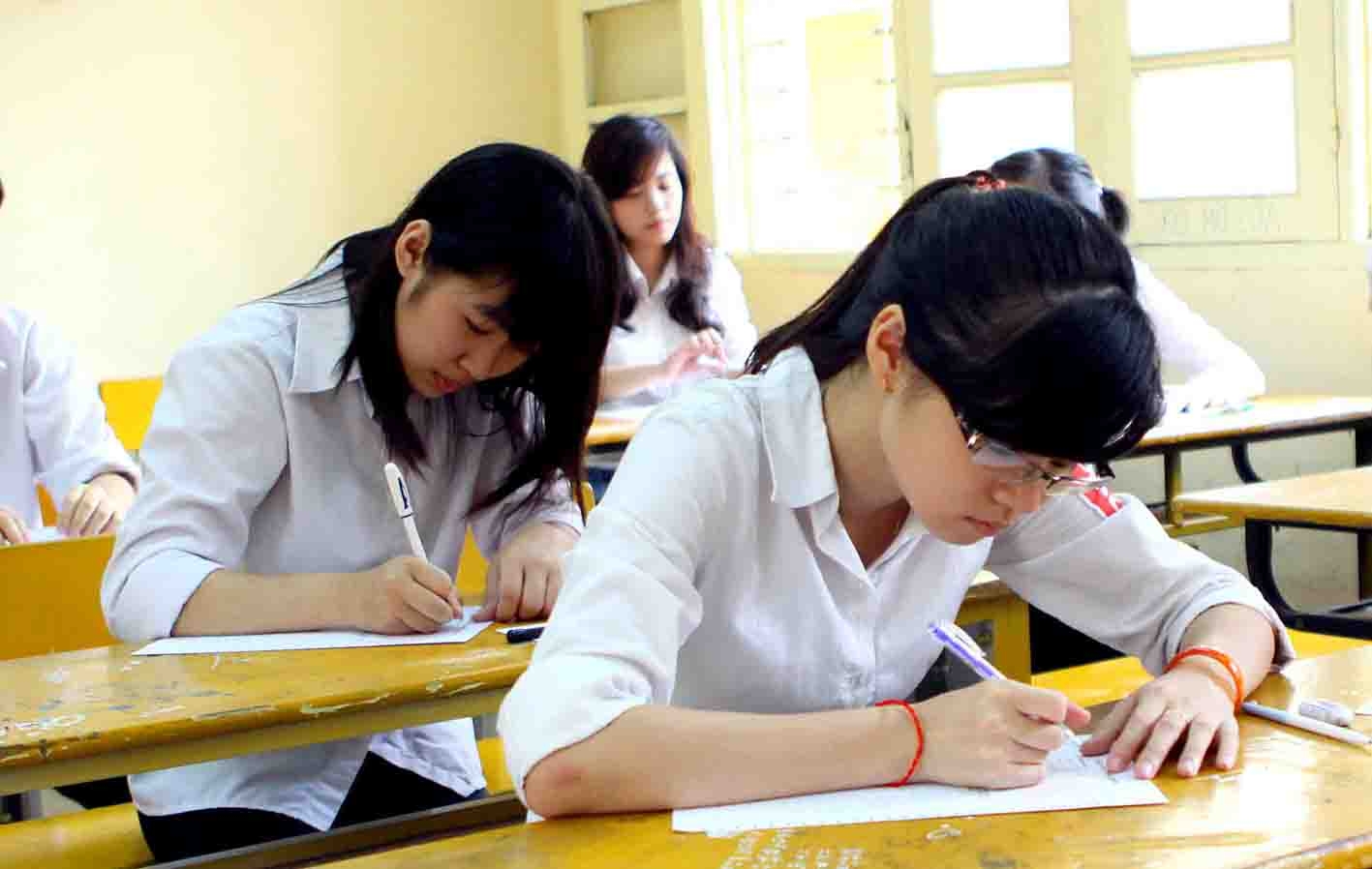 Giáo dục pháp luật - Kỳ thi chung quốc gia: 98\% trường THPT ở Hà Nội chọn phương án 1