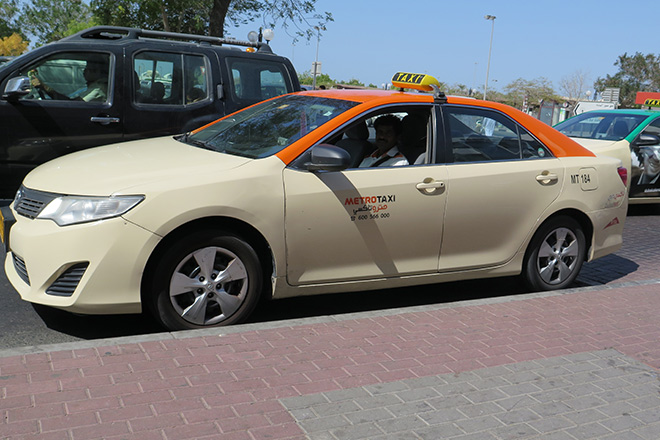 Thế giới Xe - Toyota Camry hạng sang đất Việt, taxi xứ người (Hình 5).