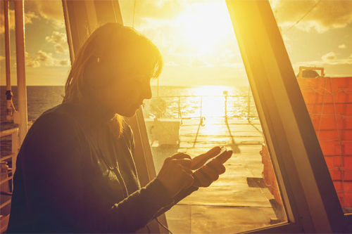 Sản phẩm số - Galaxy Note 4 có thể đo cường độ bức xạ mặt trời