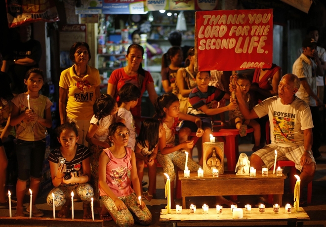 - 1 năm sau siêu bão Haiyan, dân Philippines vẫn còn ám ảnh (Hình 2).