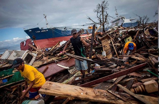  - 1 năm sau siêu bão Haiyan, dân Philippines vẫn còn ám ảnh (Hình 4).