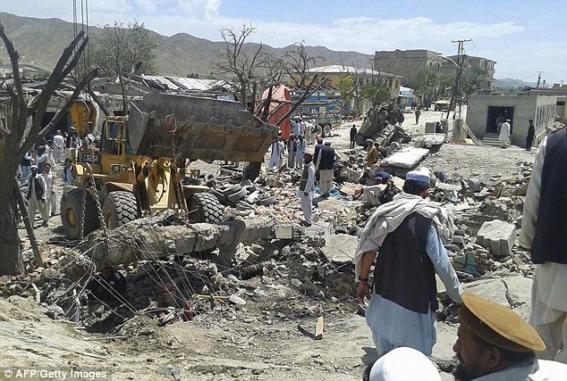 Đánh bom tự sát thảm khốc ở Afghanistan, 89 người thiệt mạng