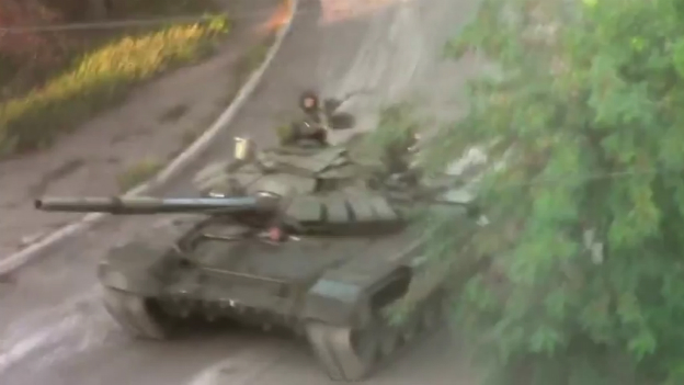  - Bằng chứng xe tăng T-72 của Nga có mặt ở miền đông Ukraine? (Hình 2).