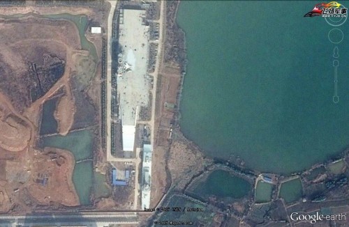  - Vì sao Trung Quốc xây mô hình tàu sân bay trên đất liền?