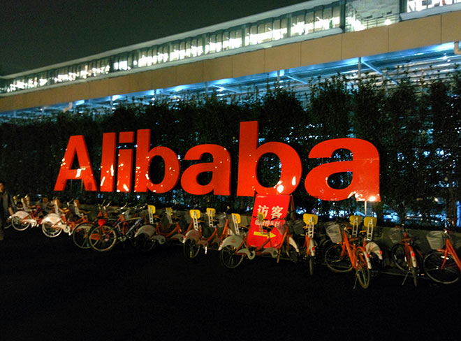  - Alibaba nhăm nhe “miếng bánh” Apple