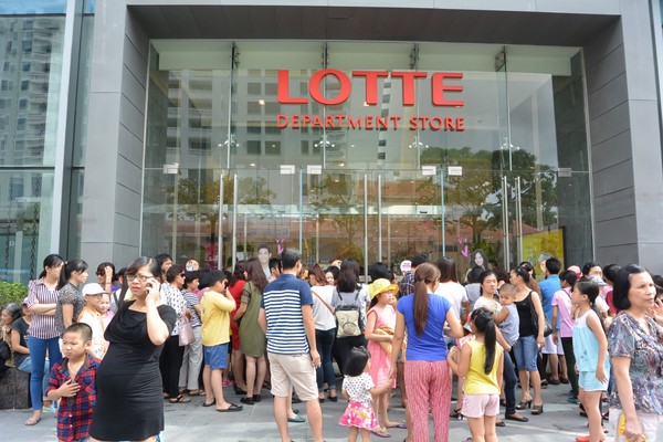  - Tiền hậu bất nhất, Lotte Center có xứng danh cao cấp? (Hình 2).
