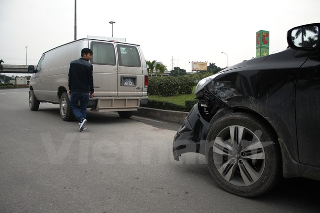 Hà Nội: Xe trở phạm nhân gây tai nạn giao thông