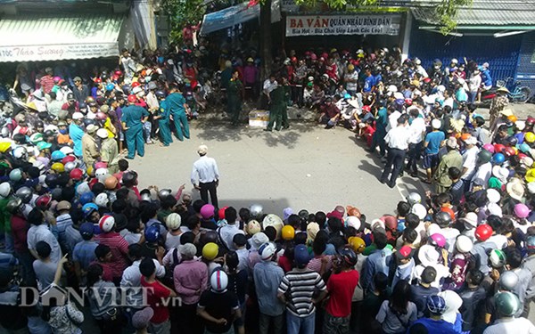 Pháp luật - Lộ diện 'chủ nhân' thùng giấy chứa quách đặt giữa phố Nha Trang