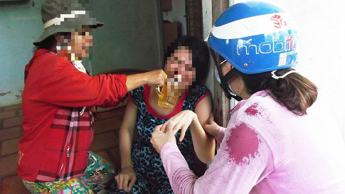 An ninh - Hình sự - Mẹ của nghi phạm vụ thảm sát ở Bình Phước: 'Tôi chỉ muốn chết' (Hình 2).