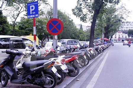 Tin trong nước - Đề xuất bố trí điểm trông, giữ ôtô tại 87 tuyến phố của Hà Nội