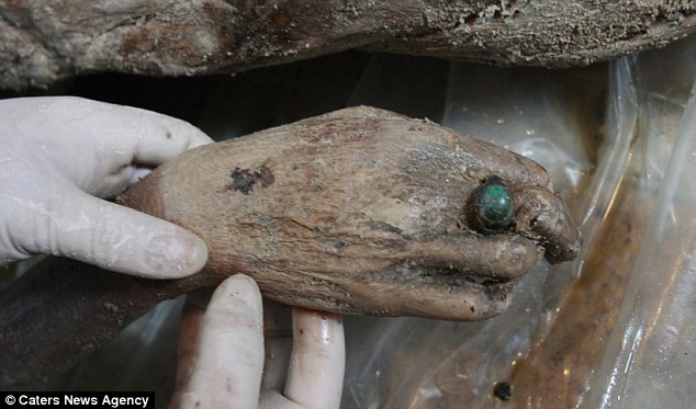  - Trung Quốc: Kỳ lạ xác ướp 700 tuổi vẫn còn nguyên vẹn (Hình 5).