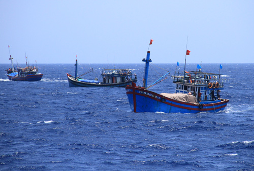 Tin trong nước - Cứu ngư dân gặp nạn trên vùng biển Hoàng Sa