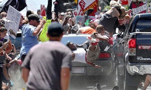 Tin thế giới - Mỹ: Nhân chứng kể lại vụ xe điên đâm đoàn biểu tình khiến 20 người thương vong