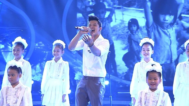 Tin tức giải trí - Chung kết Vietnam Idol 2015: Thu Minh sợ Bích Ngọc 'cướp hit' (Hình 8).