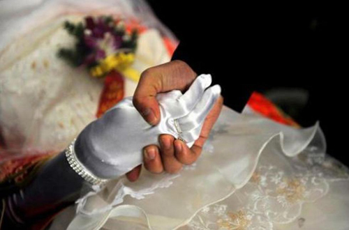 Cộng đồng mạng - Hủ tục cưới cô dâu 'ma': Có kẻ hại vợ, bán tử thi với giá 'cắt cổ'